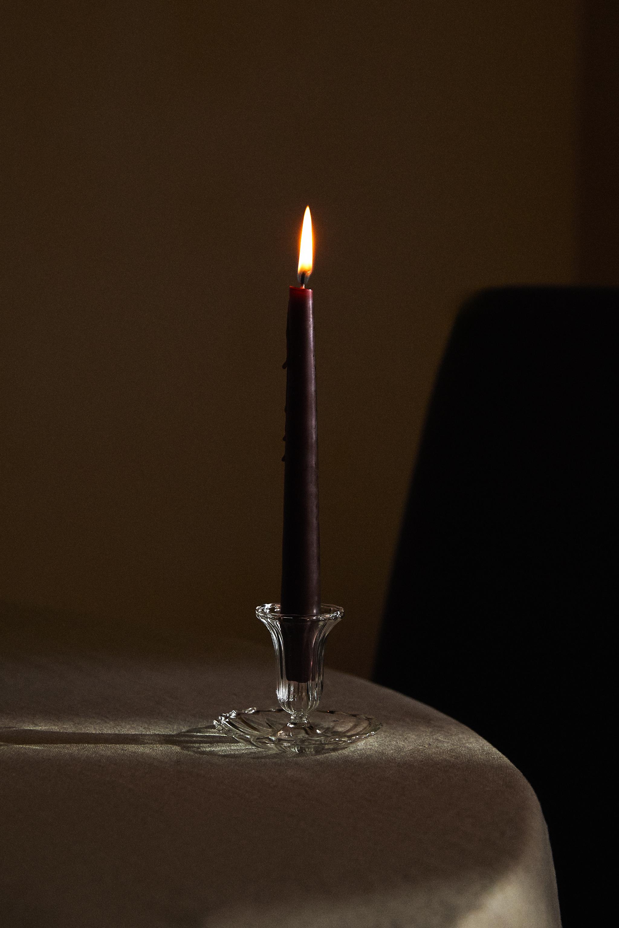 CLEAR GLASS TEALIGHT HOLDER